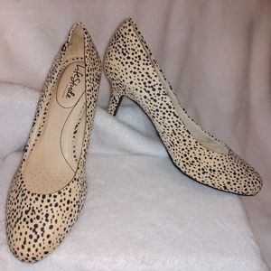Lifestride Parigi Natural Leopard Pumps Size 7.5